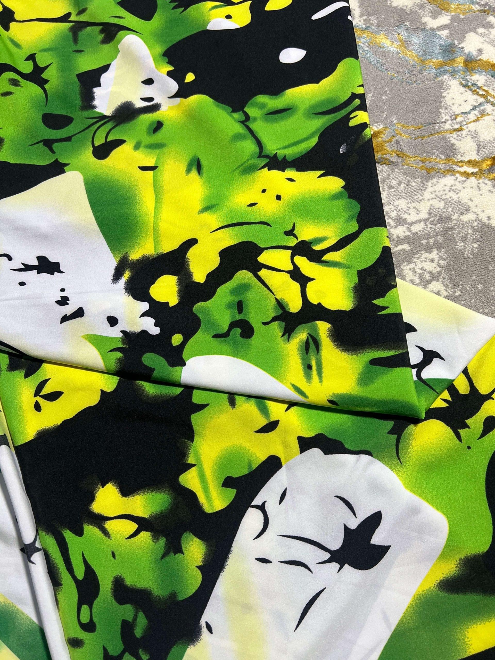 Premium Quality Naked Roll Fashion Digital Printed Crepe Material for Dresses - Image 3