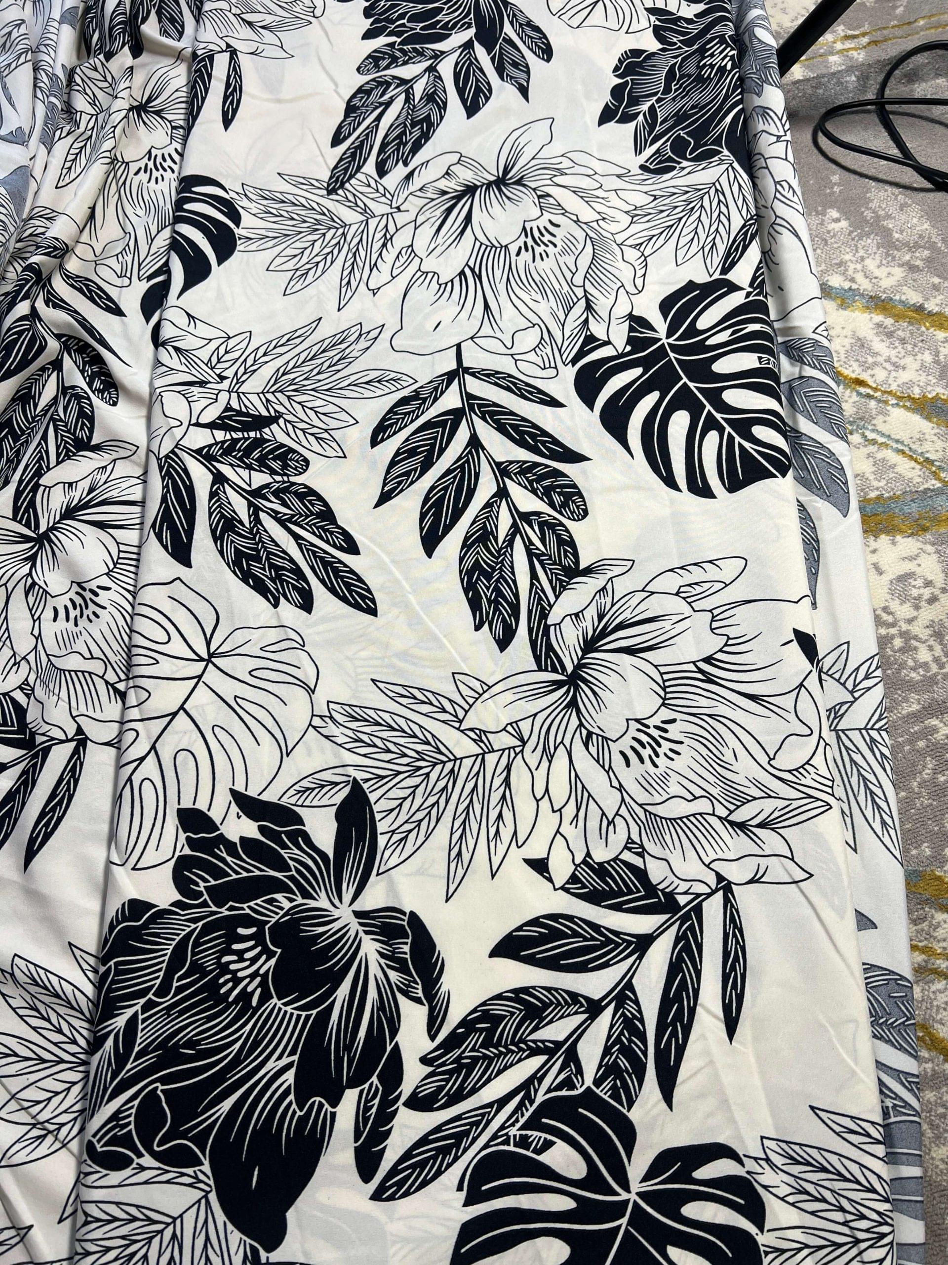 White and Black Flower Design Printing Naked Roll Vintage Fabric for Men and Women's Dress - Image 3